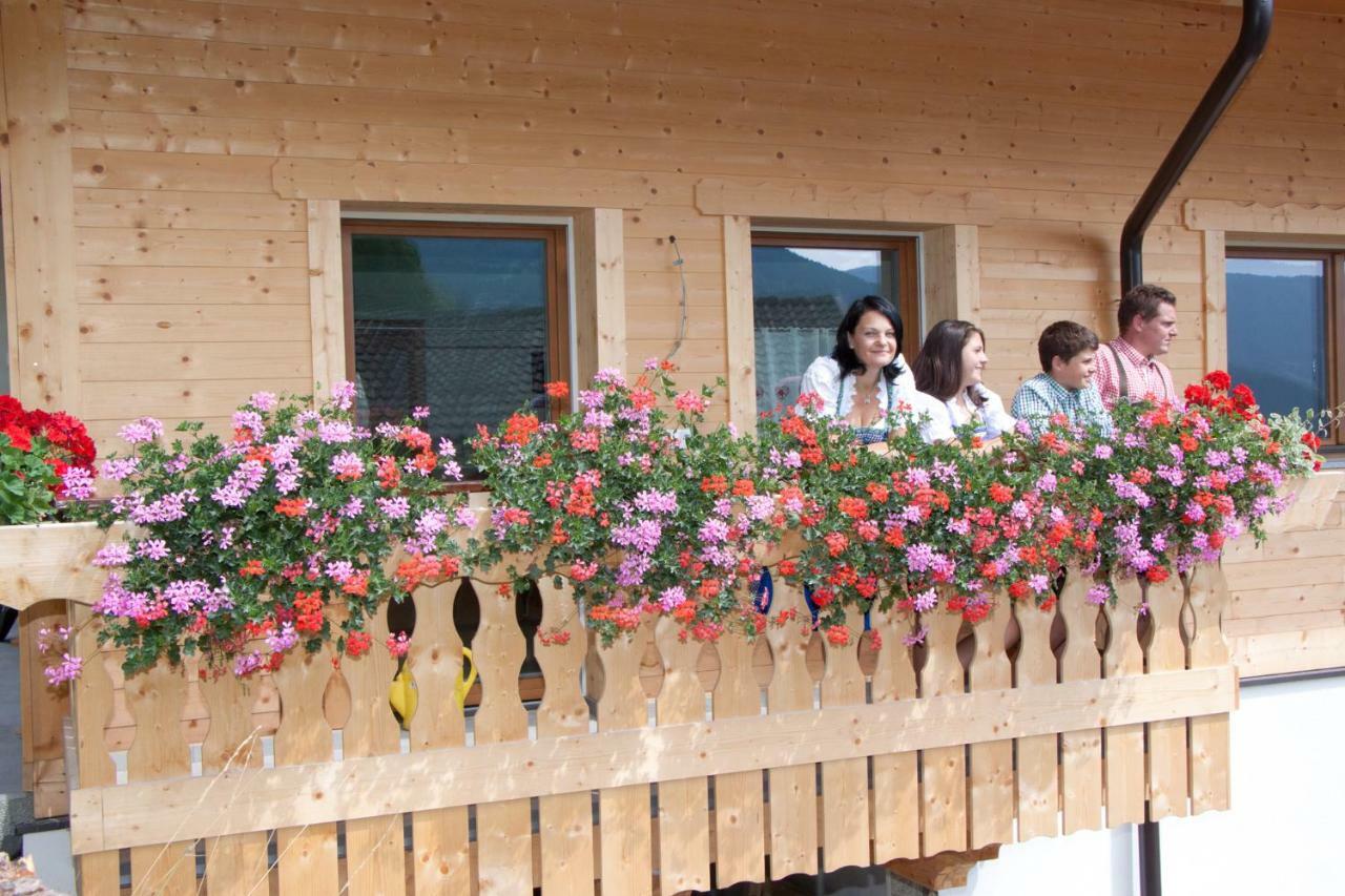 Schweinsteghof Urlaub Auf Dem Bauernhof Lägenhet Sarentino Exteriör bild